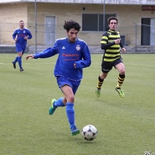 Nella foto Carmine Meo in azione con la maglia del Bordighera Sant'Ampelio