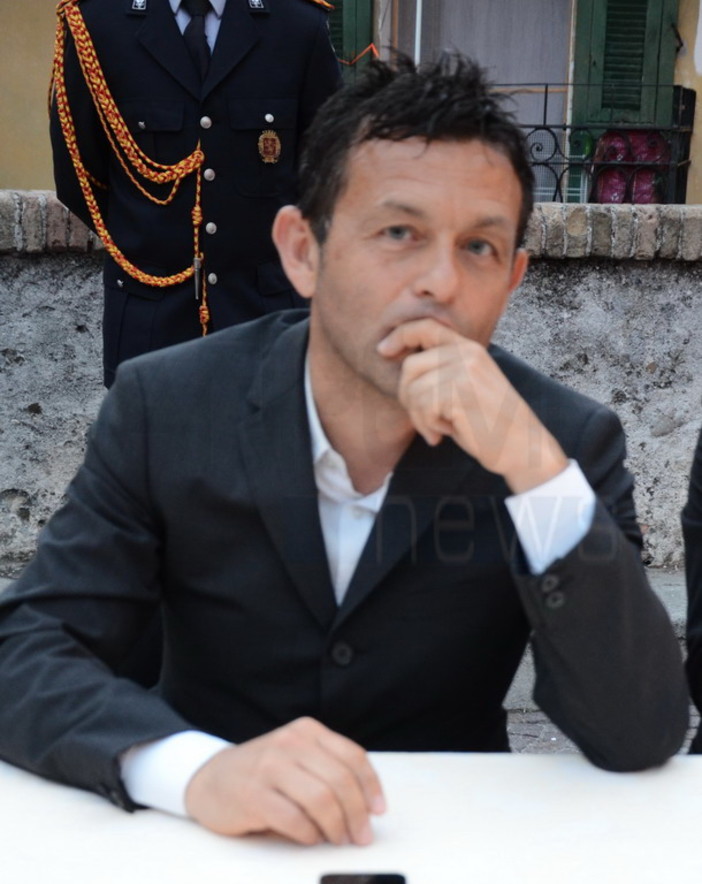Dopo le dichiarazioni di Oliviero Beha su Ventimiglia la risposta dell'Assessor Pio Guido Felici Dopo le dichiarazioni di Oliviero Beha su Ventimiglia la risposta dell'Assessor Pio Guido Felici
