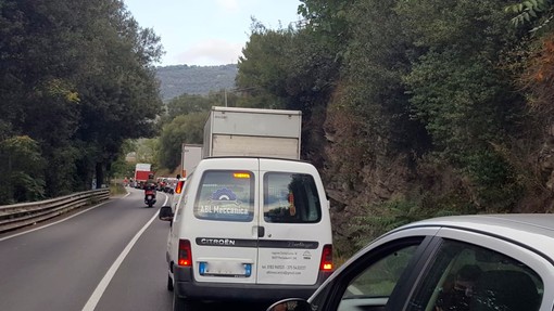 Semafori sulla statale 28 del Nava: Piana (Lega) “Predisporre cantiere attivo 24 ore su 24 e terminare finalmente i lavori” Semafori sulla statale 28 del Nava: Piana (Lega) “Predisporre cantiere attivo 24 ore su 24 e terminare finalmente i lavori”