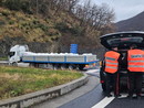 Statale 28, via all’ordinanza da lunedì: Pornassio blocca i tir e il sindaco Adolfo alza i toni Statale 28, via all’ordinanza da lunedì: Pornassio blocca i tir e il sindaco Adolfo alza i toni