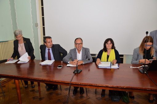 Sanremo: oggi Conferenza dei Sindaci sulla sanità, Viale "A Spezia spesi 175 mln, ora noi dobbiamo 'inventarci' le risorse!" Sanremo: oggi Conferenza dei Sindaci sulla sanità, Viale "A Spezia spesi 175 mln, ora noi dobbiamo 'inventarci' le risorse!"