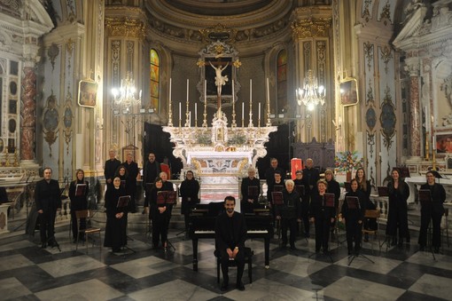 Doppio concerto per la corale 'San Nicola' di Diano Castello in parrocchia e a Garlenda