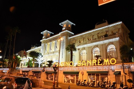Sanremo: la grande stagione teatrale del Casino di Sanremo prosegue e vi da appuntamento a Capodanno con Rocco Papaleo Sanremo: la grande stagione teatrale del Casino di Sanremo prosegue e vi da appuntamento a Capodanno con Rocco Papaleo