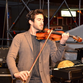 Sanremo: martedì prossimo alla scuola 'Goretti' di via Margotti la musica del violino di Davide Laura Sanremo: martedì prossimo alla scuola 'Goretti' di via Margotti la musica del violino di Davide Laura