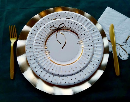Soddisfa la tua creatività a casa e in cucina: da Carta 2.0 il Natale porta coordinati a tema e l'immancabile pasta di zucchero colorata