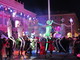 Il Corso carnevalesco di Nizza scopre San Valentino: questa sera alle 21 i carri usciranno per la seconda volta (Foto)
