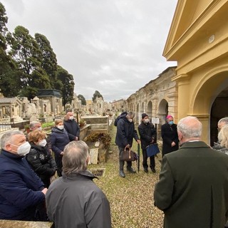 Le immagini dal cimitero della Foce Le immagini dal cimitero della Foce