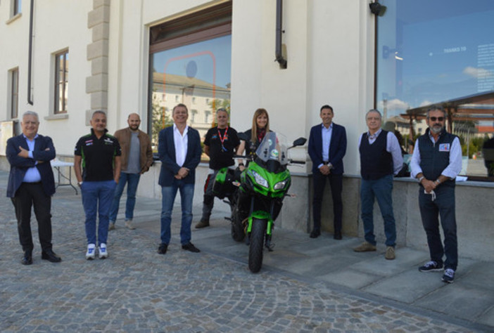 Dal basso Piemonte: presentata la "Casteldelfino Raid Experience with Cromilla" per i mototuristi Dal basso Piemonte: presentata la "Casteldelfino Raid Experience with Cromilla" per i mototuristi