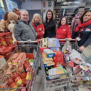 Sanremo: una mattinata dedicata all'impegno sociale per i volontari del Comitato della Croce Rossa (Foto)
