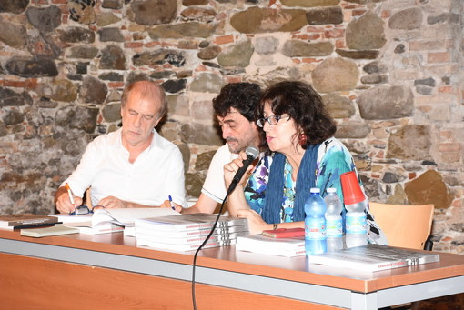 Sanremo: presentato questo pomeriggio a Santa Tecla il catalogo della mostra 'Sanremo e l'Europa' (Foto) Sanremo: presentato questo pomeriggio a Santa Tecla il catalogo della mostra 'Sanremo e l'Europa' (Foto)