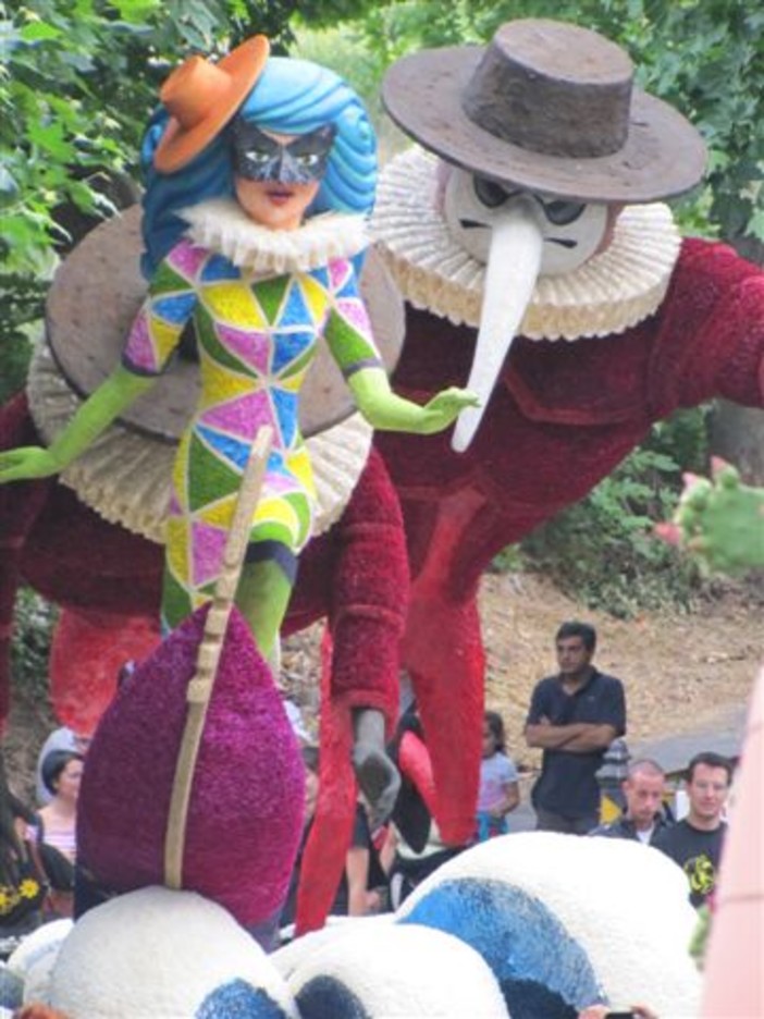 Ventimiglia: fiera internazionale del fiore, dopo una giornata all'Expo il progetto all’analisi della Regione Ventimiglia: fiera internazionale del fiore, dopo una giornata all'Expo il progetto all’analisi della Regione