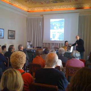 Sanremo: grande successo venerdì scorso per la conferenza su Albert Schweitzer a Villa Nobel