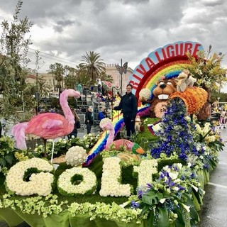 Sanremoinfiore 2025: conto alla rovescia per lo spettacolo dei carri fioriti. Definiti contributi e premialità Sanremoinfiore 2025: conto alla rovescia per lo spettacolo dei carri fioriti. Definiti contributi e premialità