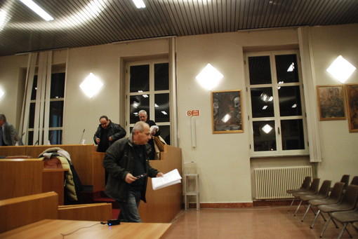 Ventimiglia: partenza col botto del Consiglio Comunale, le minoranze abbandonano l’aula