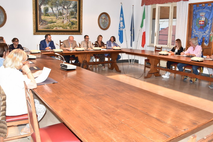 Ospedaletti: lunedì prossimo torna riunirsi il Consiglio comunale, ecco l'ordine del giorno