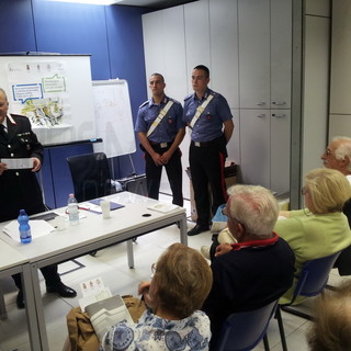Sanremo: successo per il convegno della Confartigianato con i Carabinieri contro le truffe agli anziani Sanremo: successo per il convegno della Confartigianato con i Carabinieri contro le truffe agli anziani