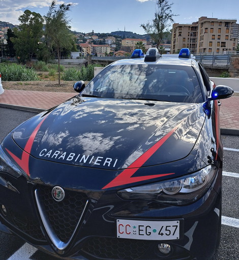 Ponte dell’Immacolata sotto controllo tra Sanremo e Taggia: cinque arresti, denunce e raffica di interventi mirati Ponte dell’Immacolata sotto controllo tra Sanremo e Taggia: cinque arresti, denunce e raffica di interventi mirati