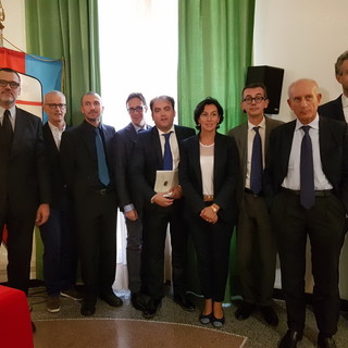 Indagine su adolescenti e internet: il pericolo corre on line, quasi un ragazzo su dieci è stato infastidito da un adulto Indagine su adolescenti e internet: il pericolo corre on line, quasi un ragazzo su dieci è stato infastidito da un adulto