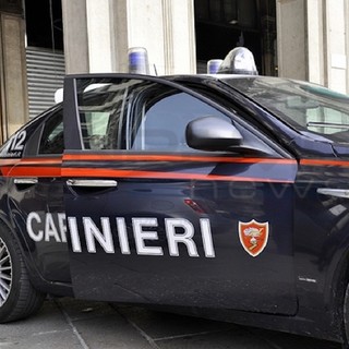 Va in motorino sull'Aurelia mostrando ai passanti una pistola, denunciato dai Carabinieri
