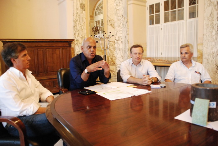 Sanremo: finalmente � tutto a posto, si fa il bagno ovunque