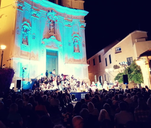 Pino Strabioli noto e apprezzato conduttore televisivo condurrà la serata dedicata alla vincitrice del Premio Strega 2023, Ada D’Adamo Pino Strabioli noto e apprezzato conduttore televisivo condurrà la serata dedicata alla vincitrice del Premio Strega 2023, Ada D’Adamo