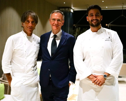 Milano incontra Sanremo: sold out per la magia a quattro mani degli chef Oldani e Schiavon sulla terrazza dell'Europa Palace Milano incontra Sanremo: sold out per la magia a quattro mani degli chef Oldani e Schiavon sulla terrazza dell'Europa Palace
