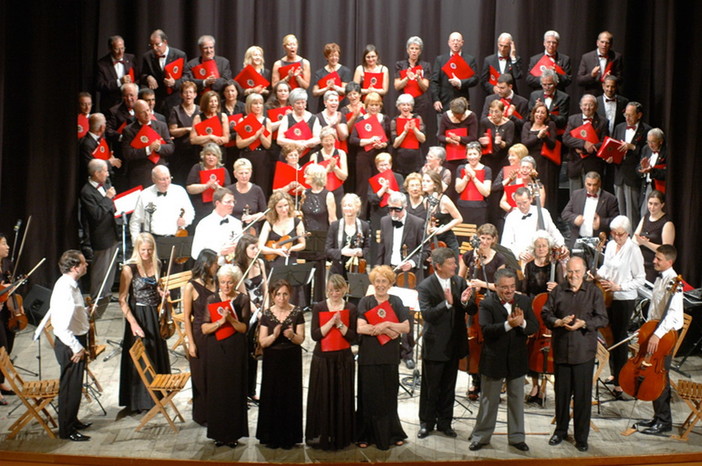 Grande successo martedì scorso per il concerto del Coro Polifonico 'Città di Ventimiglia' Grande successo martedì scorso per il concerto del Coro Polifonico 'Città di Ventimiglia'