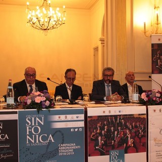 Le immagini della conferenza stampa Le immagini della conferenza stampa