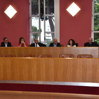 Ventimiglia: spaccatura in maggioranza e Consiglio sospeso, il PD "La città non merita un'amministrazione irresponsabile e superficiale"