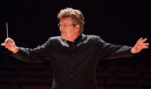 Il M° Claude Villaret dirige la Sinfonica di Sanremo nel concerto 'Schubert e il drammatismo Beethoveniano’