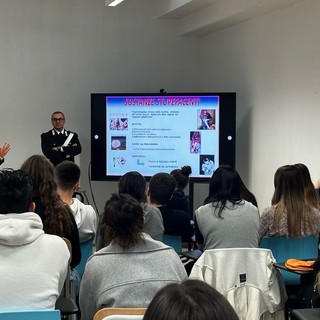 I Carabinieri di Sanremo in visita alle classi dell’Istituto Comprensivo Ruffini Aicardi per la cultura della legalità