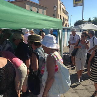 Sanremo: stazionamento in baia di navi passeggeri, un ristoratore chiede quali benefici arrecano