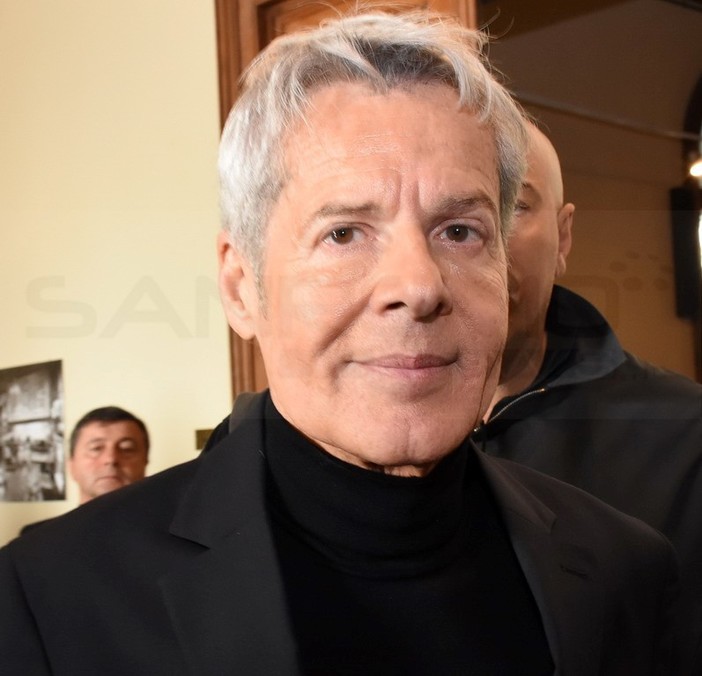 #Sanremo2018: vendite online, singoli dei big i più venduti ma tra gli album spunta a sorpresa un disco di Baglioni del 2005 #Sanremo2018: vendite online, singoli dei big i più venduti ma tra gli album spunta a sorpresa un disco di Baglioni del 2005