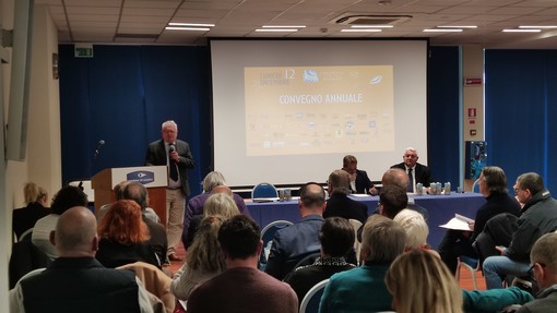 Convegno di Obiettivo Spiagge, pressing sul Governo contro la Bolkestein: "Non vogliamo 'lanzichenecchi' sulle nostre coste" (Foto e Video)