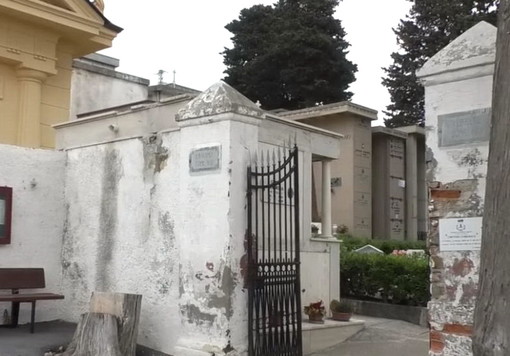 Riva Ligure, via libera all’ampliamento del cimitero comunale: stanziati 150 mila euro per nuovi loculi e ossari Riva Ligure, via libera all’ampliamento del cimitero comunale: stanziati 150 mila euro per nuovi loculi e ossari