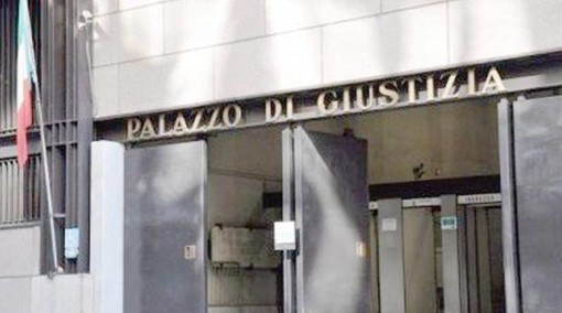 Processo Hell, la Corte d'Appello annulla la condanna: “Mai notificato il decreto che disponeva il giudizio”, il procedimento riparte da zero Processo Hell, la Corte d'Appello annulla la condanna: “Mai notificato il decreto che disponeva il giudizio”, il procedimento riparte da zero
