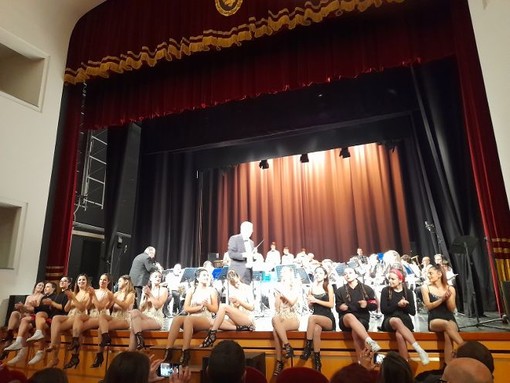 Ventimiglia: ieri sera al 'Teatro Comunale' il concerto della 'Filarmonica Giovanile' della città di confine (Foto) Ventimiglia: ieri sera al 'Teatro Comunale' il concerto della 'Filarmonica Giovanile' della città di confine (Foto)