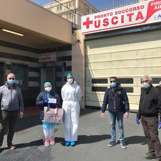 Sanremo: l'associazione 'U Luvassu' ha consegnato 500 mascherine al pronto soccorso del 'Borea' (Foto)