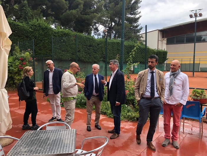 Imperia: per le prossime elezioni, visita al Circolo del Tennis, stamattina, per il candidato Sindaco Claudio Scajola