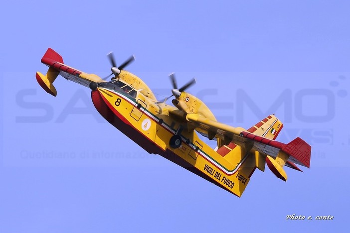 Spento dopo tre giorni di lavoro l'incendio tra Olivetta San Michele e Airole, ora si passa alla conta dei danni