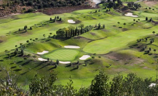 Accordo tra proprietà e personale: al Castellaro Golf scatta la cassa integrazione tra novembre e gennaio Accordo tra proprietà e personale: al Castellaro Golf scatta la cassa integrazione tra novembre e gennaio