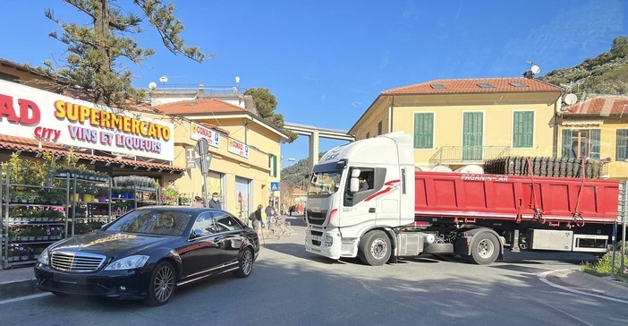 La coda di questa mattina a Latte