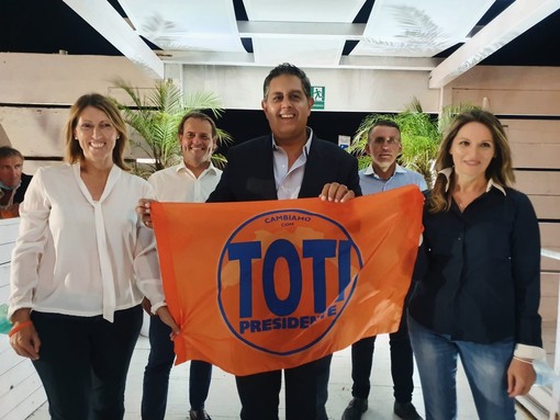 Regione, 'Cambiamo' replica a Forza Italia: "Arrogante è chi predica unità del centrodestra ma ci esclude dai tavoli nazionali" Regione, 'Cambiamo' replica a Forza Italia: "Arrogante è chi predica unità del centrodestra ma ci esclude dai tavoli nazionali"