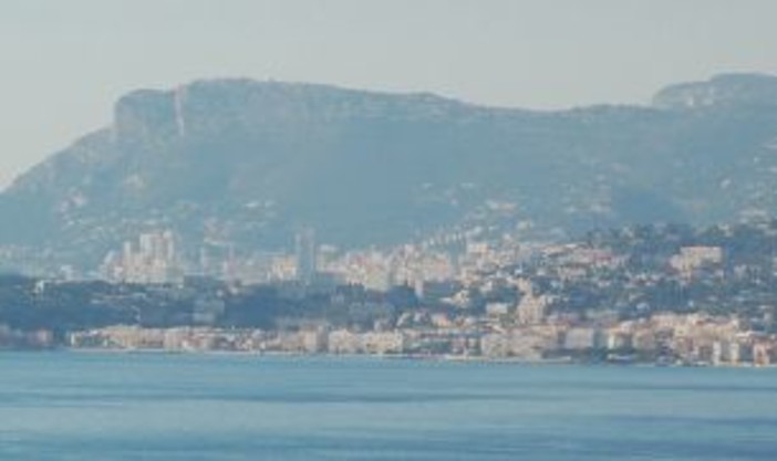 Domani la sottoscrizione delle convenzioni italo-francesi contro l'inquinamento marino Domani la sottoscrizione delle convenzioni italo-francesi contro l'inquinamento marino