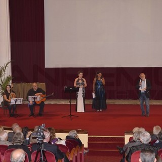 Sanremo: consegnati ieri sera al Teatro dell'Opera del Casinò i diplomi per il 150° anniversario di Padre Semeria (Foto)