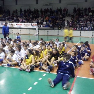 Pallavolo: due squadre del Caramagna Team Volley ieri alla 'Christmas Cup' del Volley Golfo Diana Pallavolo: due squadre del Caramagna Team Volley ieri alla 'Christmas Cup' del Volley Golfo Diana