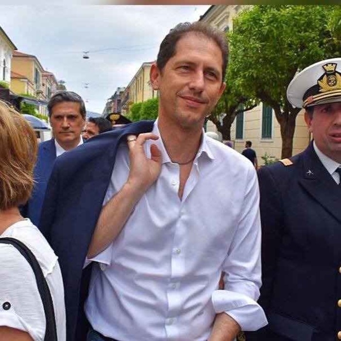 Diano Marina, il vice sindaco Za Garibaldi è negativo al tampone: "Grazie a tutti, da oggi riprendo le attività"