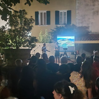 Sanremo: successo di pubblico domenica scorsa a Coldirodi per la conferenza di Chiara Ferrari (Foto)