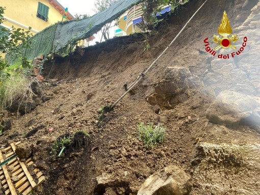 Dissesto in via Martiri: l'inquilina della casa evacuata "Nessuno ci dà notizie certe. Casa Serena è lontana" Dissesto in via Martiri: l'inquilina della casa evacuata "Nessuno ci dà notizie certe. Casa Serena è lontana"