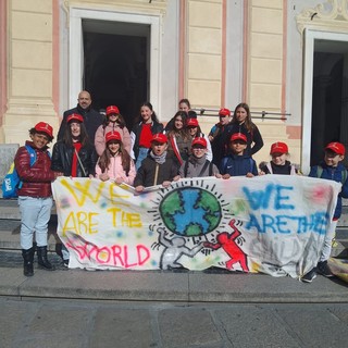 Stati Generali della Partecipazione, trasferta a Genova per il Consiglio comunale dei ragazzi di Vallecrosia (Foto) Stati Generali della Partecipazione, trasferta a Genova per il Consiglio comunale dei ragazzi di Vallecrosia (Foto)